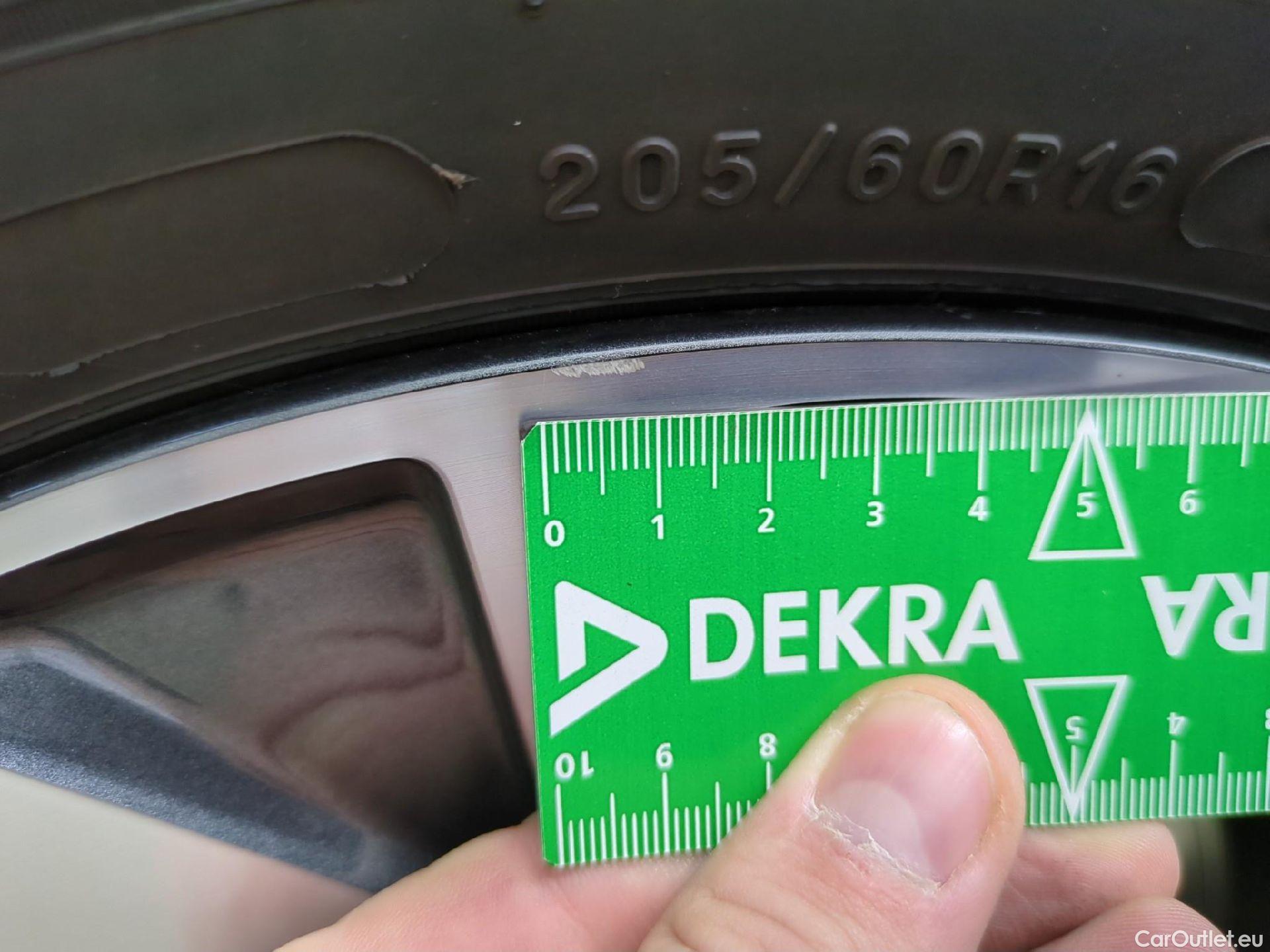  KIA  XCeed  Active 1.0 T-GDI 120CV BVM6 E6d #3