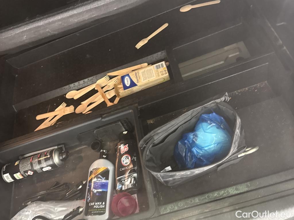  Peugeot  3008 PEUGEOT  / 2020 / 5P / SUV 1.6 HYBRID4 300 E-EAT8 GT Pack #22