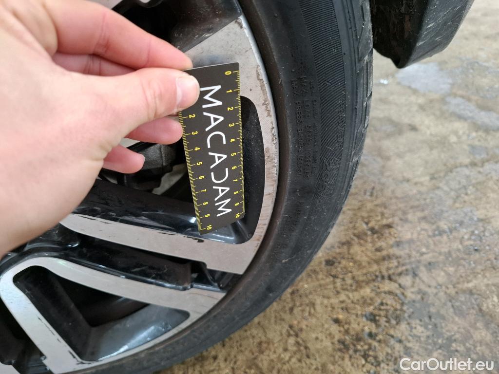  Mini  Mini   / 2021 / 3P / Berline Cooper SE Finition  Yours 184 ch BVA #7