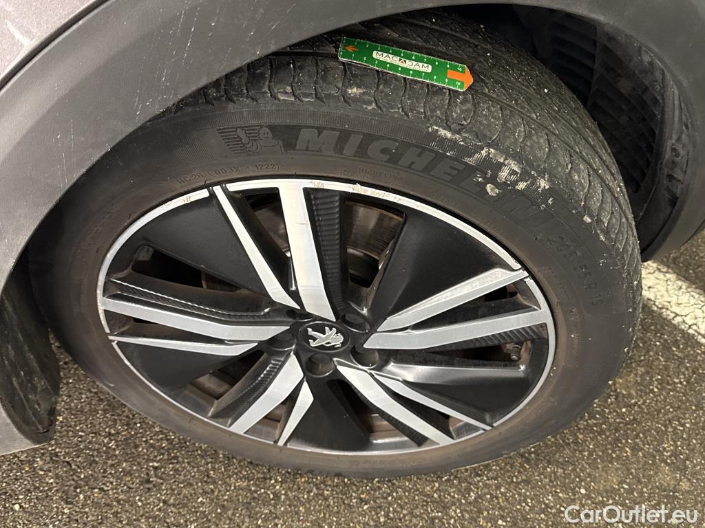  Peugeot  3008 PEUGEOT  / 2020 / 5P / SUV 1.6 HYBRID4 300 E-EAT8 GT Pack #10