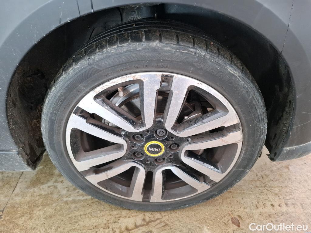  Mini  Mini   / 2021 / 3P / Berline Cooper SE Finition  Yours 184 ch BVA #51