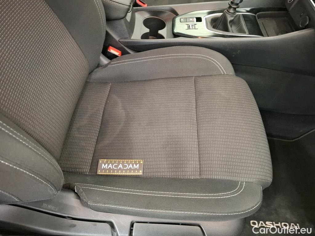  Nissan  Qashqai NISSAN  / 2021 / 5P / Crossover 1.3 MHEV 140 Business Edition #22