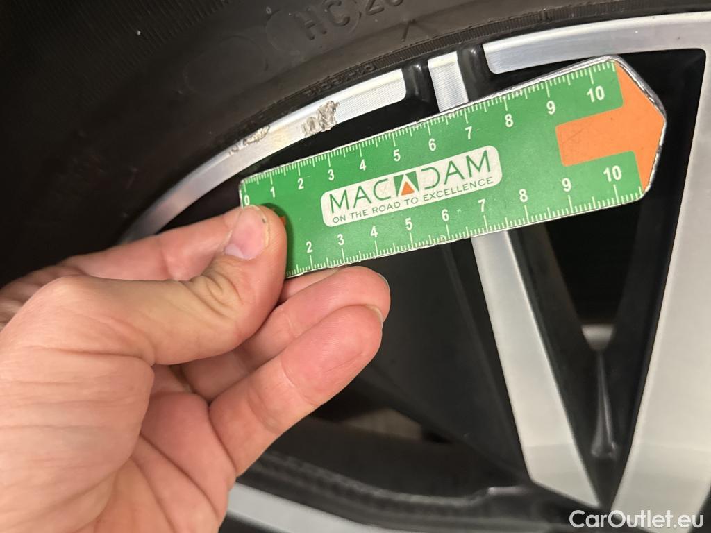  Peugeot  3008 PEUGEOT  / 2020 / 5P / SUV 1.6 HYBRID4 300 E-EAT8 GT Pack #12