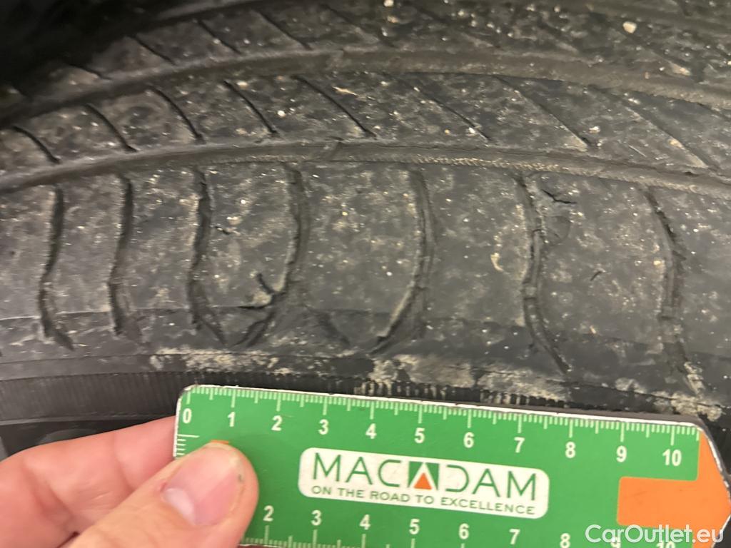  Peugeot  3008 PEUGEOT  / 2020 / 5P / SUV 1.6 HYBRID4 300 E-EAT8 GT Pack #7