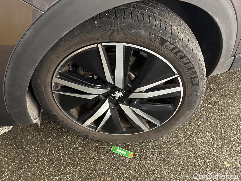  Peugeot  3008 PEUGEOT  / 2020 / 5P / SUV 1.6 HYBRID4 300 E-EAT8 GT Pack #15