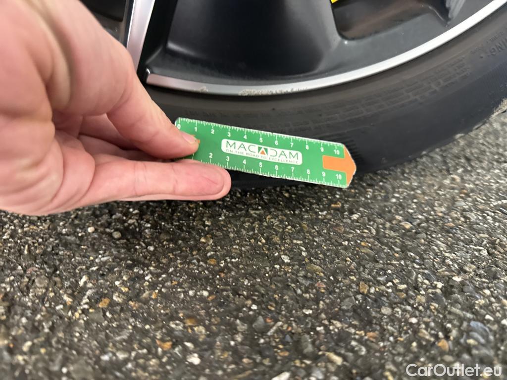  Peugeot  3008 PEUGEOT  / 2020 / 5P / SUV 1.6 HYBRID4 300 E-EAT8 GT Pack #14