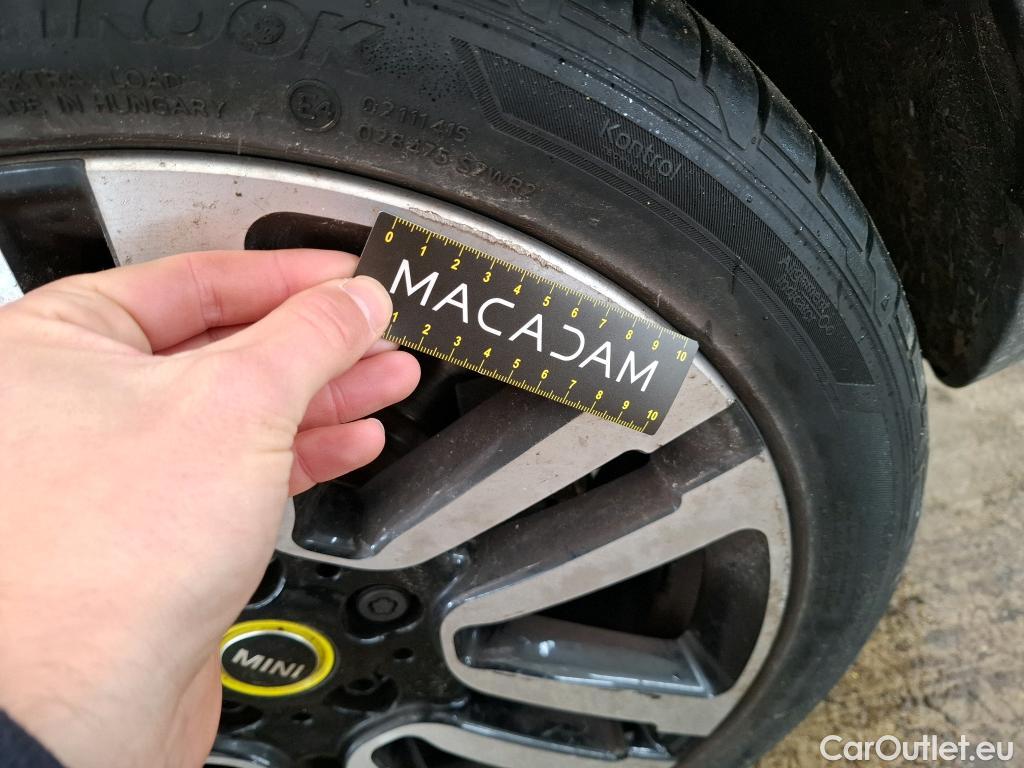  Mini  Mini   / 2021 / 3P / Berline Cooper SE Finition  Yours 184 ch BVA #6