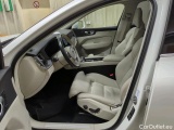  Volvo  XC60  Momentum Pro AWD 2.0 B5 184KW AT8 E6d #18