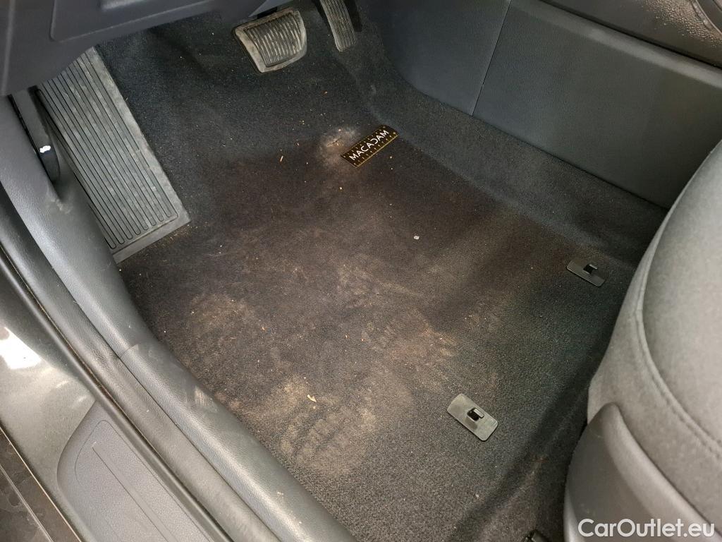  Hyundai   Ioniq Ioniq Business Hybrid 1.6 GDI 140CV BVA6 E6dT #31