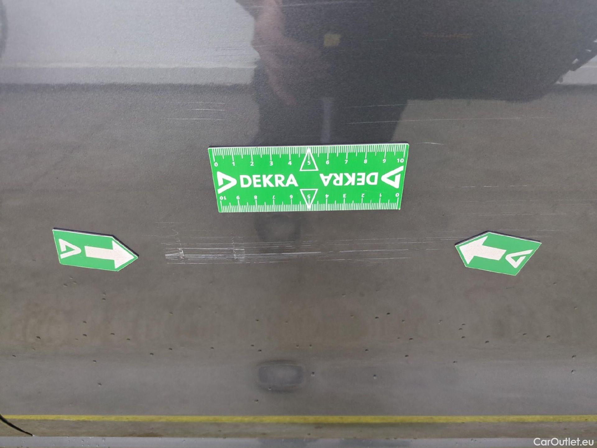  Volkswagen  Golf  VII Berline Confortline Business BMT 1.6 TDI 115CV BVA7 E6dT #64