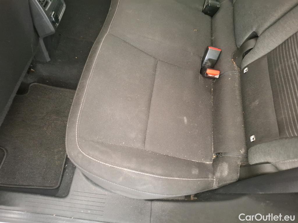  Renault  Captur  II Business 1.5 dCi 115CV BVA7 E6dT #36