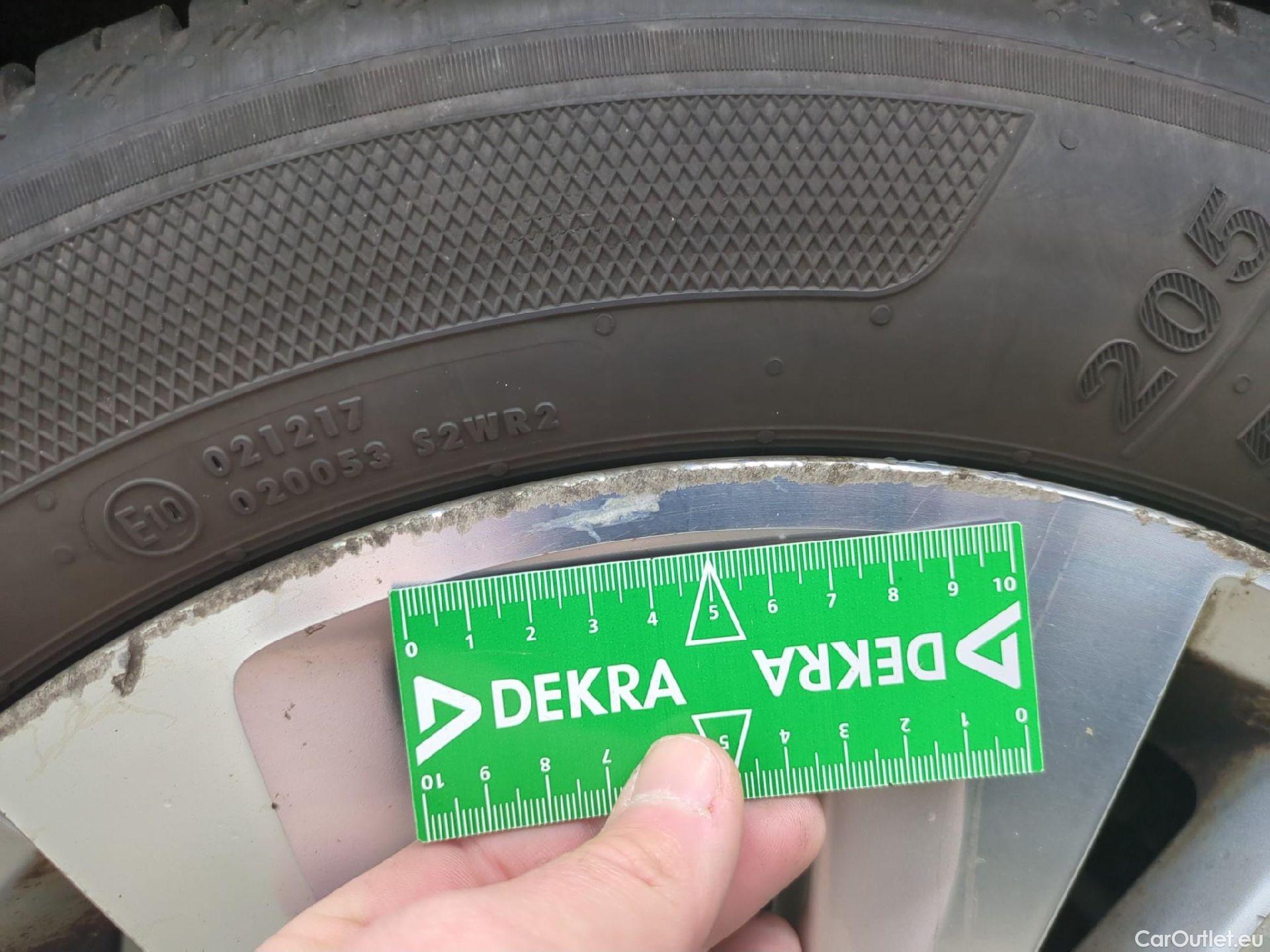  Volkswagen  Golf  VII Berline Confortline Business BMT 1.6 TDI 115CV BVA7 E6dT #15