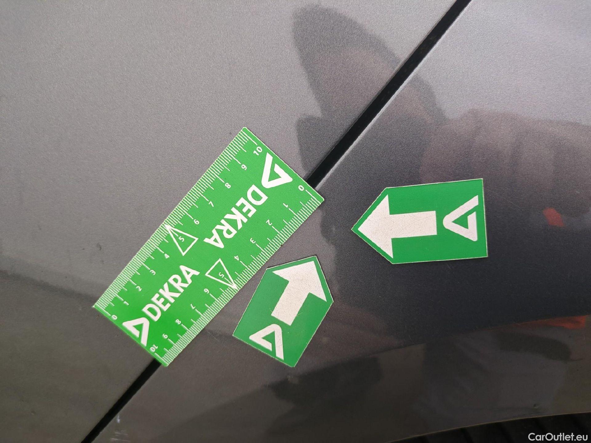  Volkswagen  Golf  VII Berline Confortline Business BMT 1.6 TDI 115CV BVA7 E6dT #35