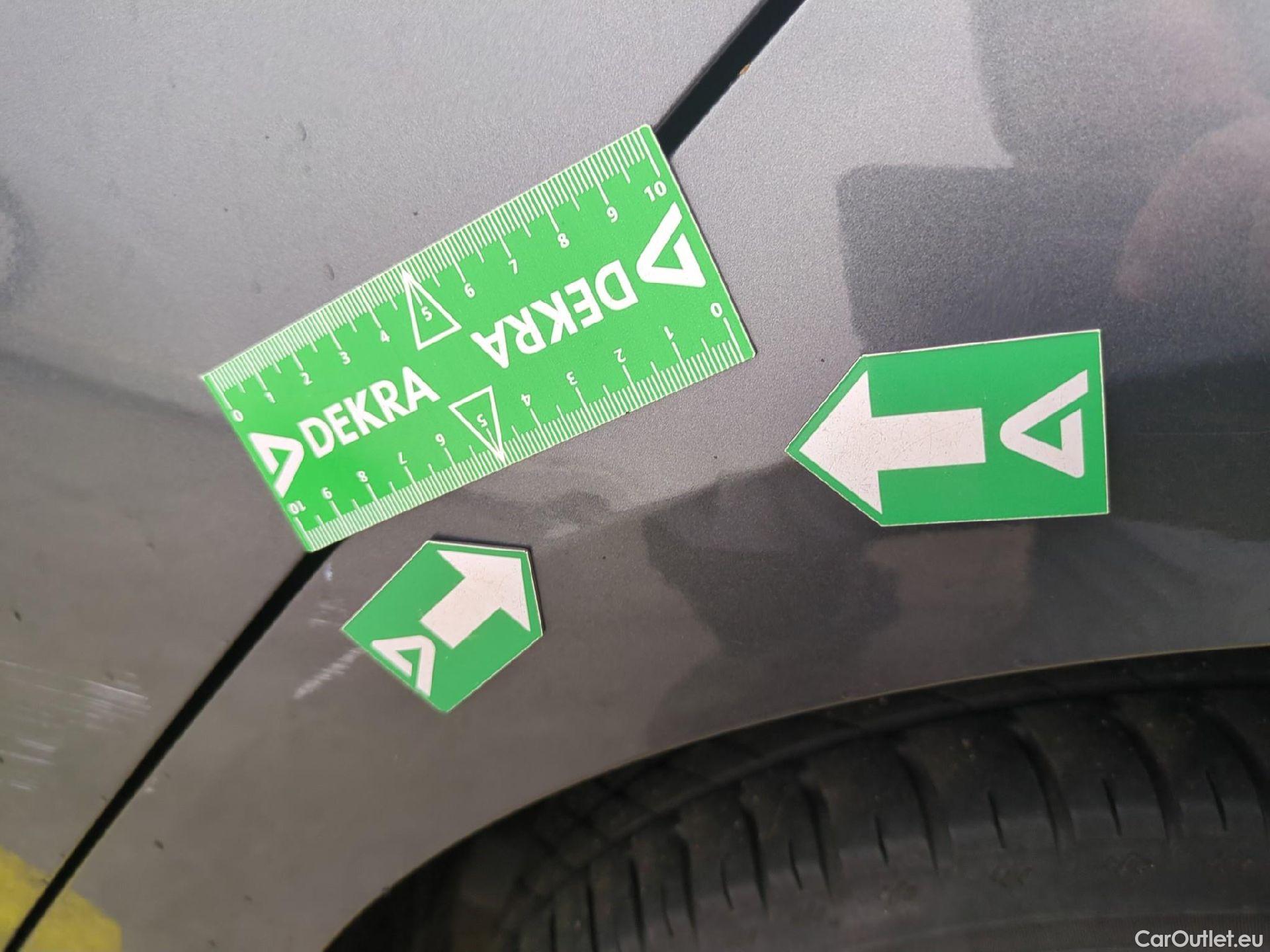  Volkswagen  Golf  VII Berline Confortline Business BMT 1.6 TDI 115CV BVA7 E6dT #38