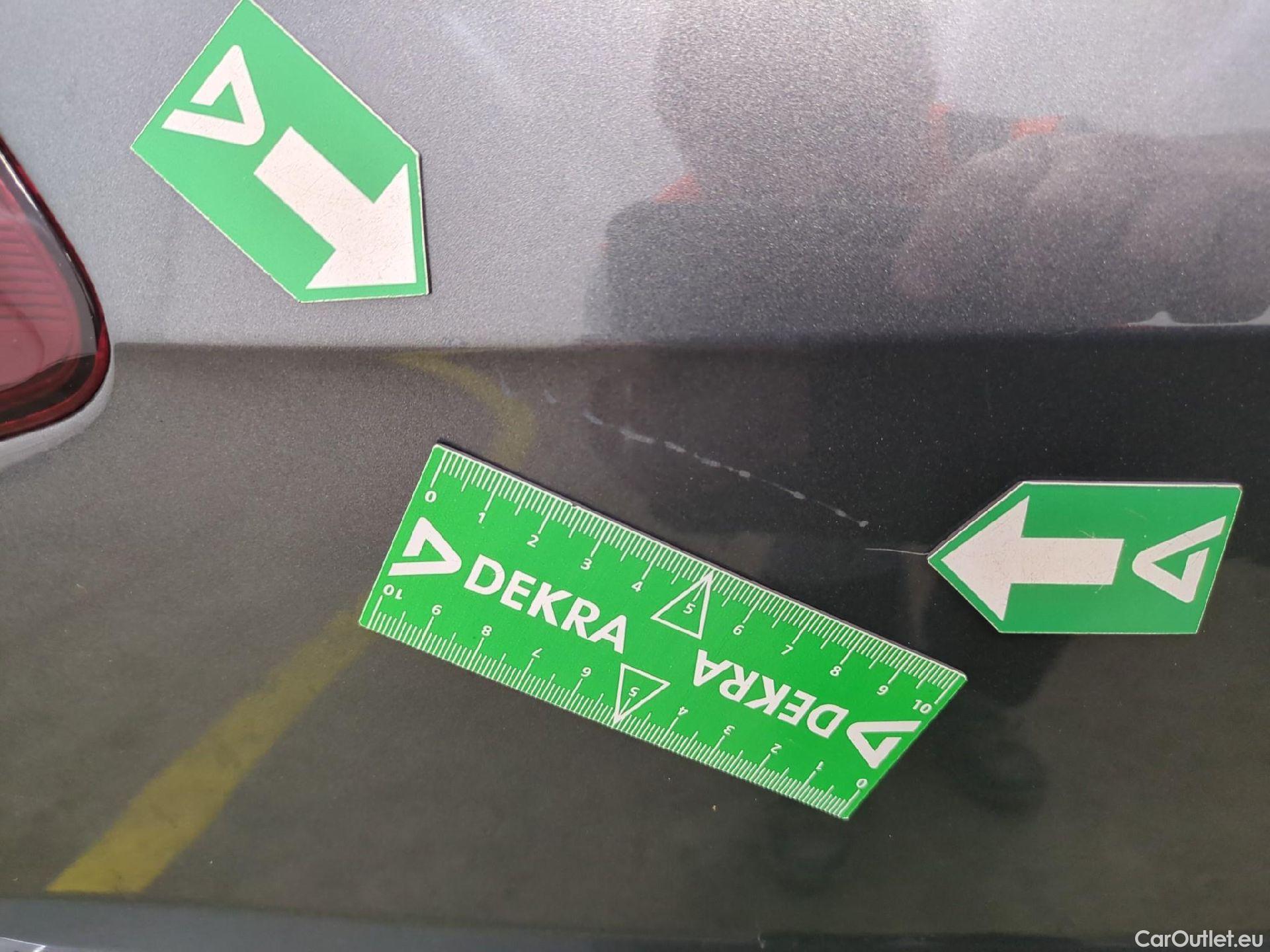  Volkswagen  Golf  VII Berline Confortline Business BMT 1.6 TDI 115CV BVA7 E6dT #43