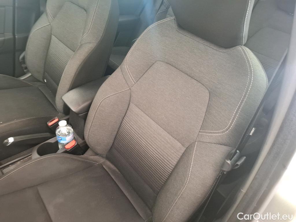  Renault  Captur  II Business 1.5 dCi 115CV BVA7 E6dT #34