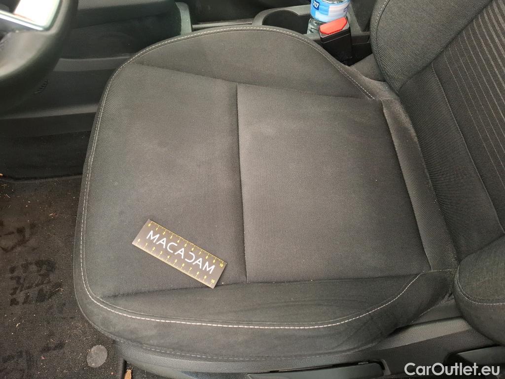  Renault  Captur  II Business 1.5 dCi 115CV BVA7 E6dT #30