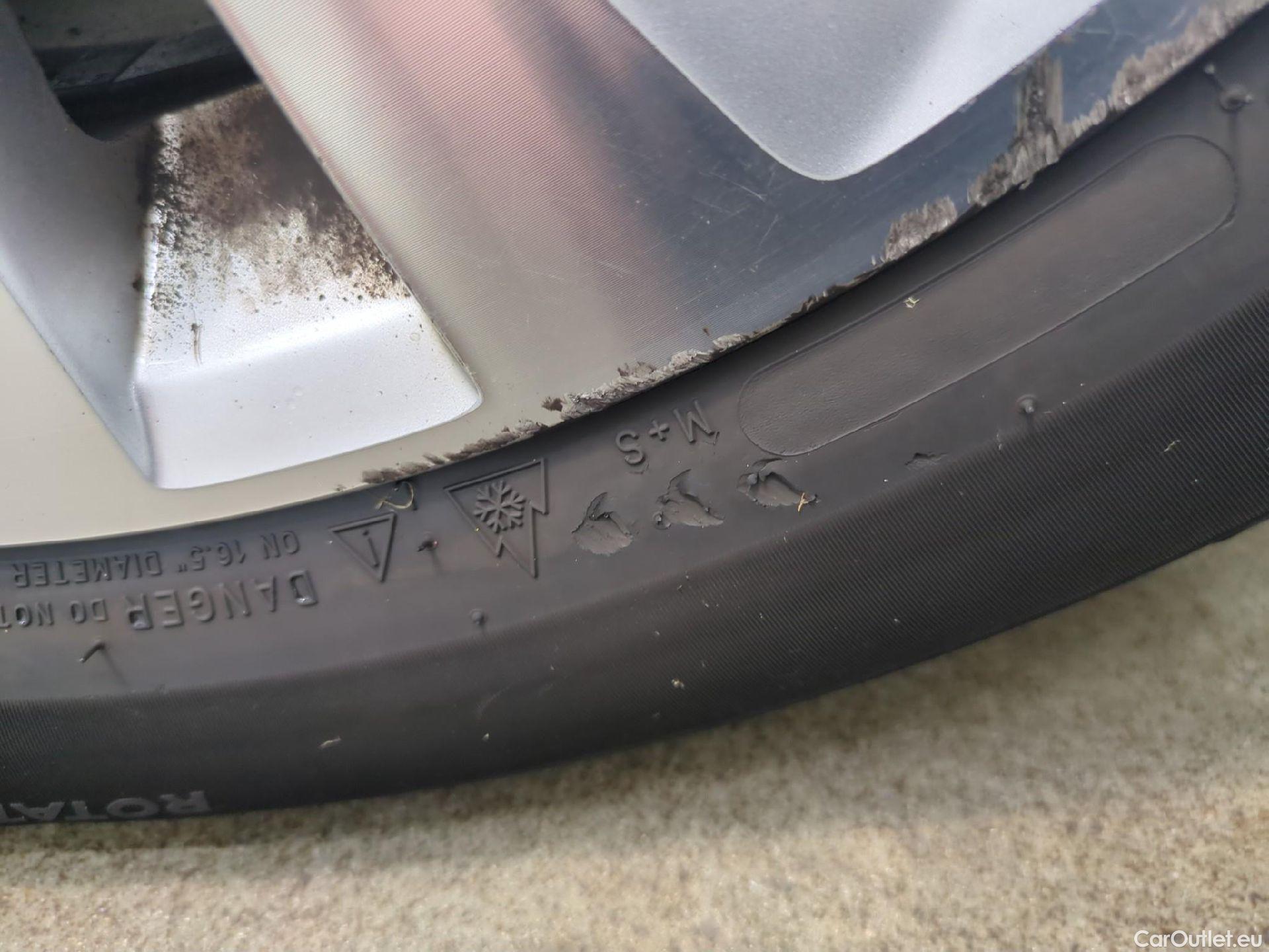  Volkswagen  Golf  VII Berline Confortline Business BMT 1.6 TDI 115CV BVA7 E6dT #18