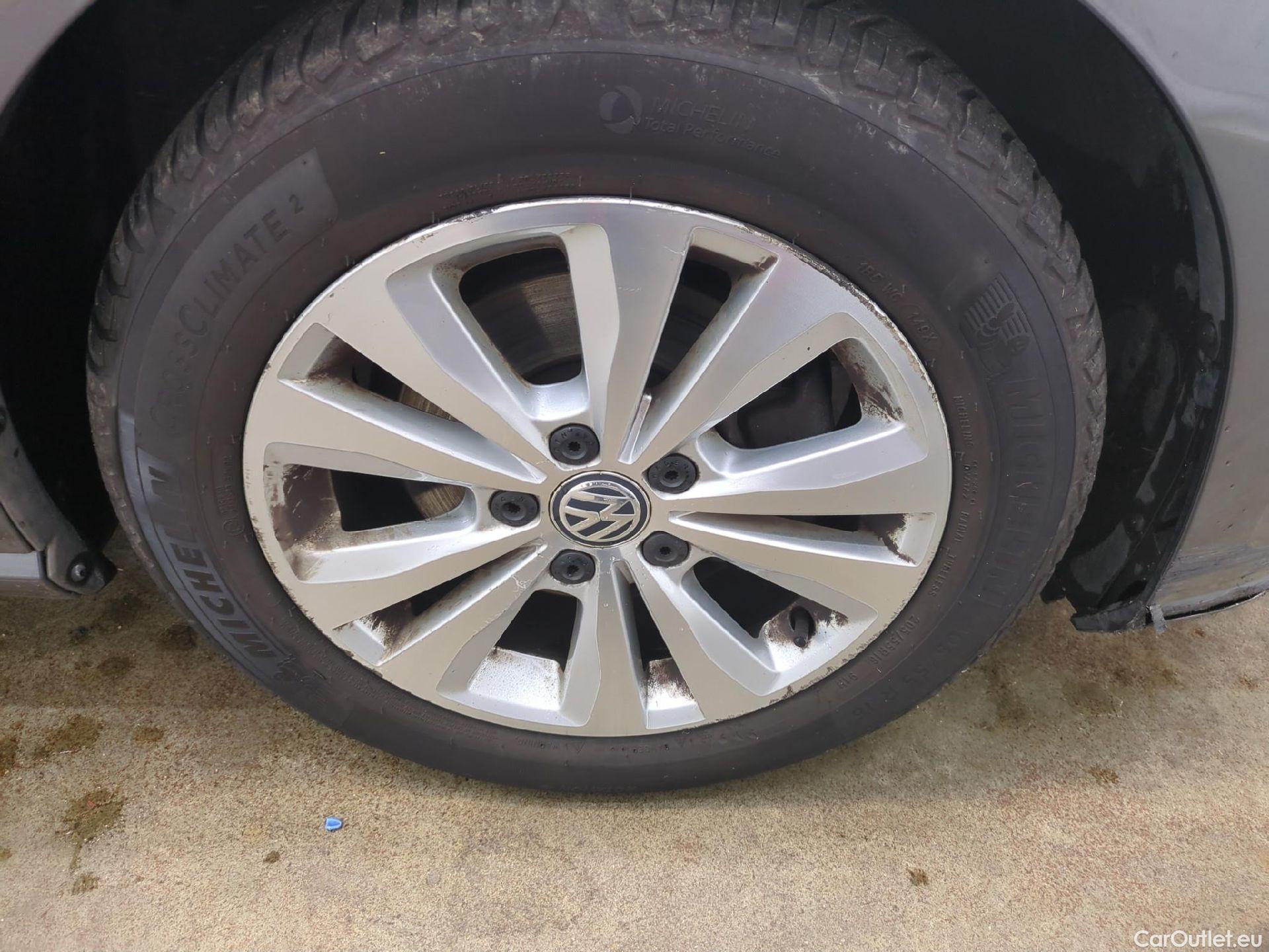  Volkswagen  Golf  VII Berline Confortline Business BMT 1.6 TDI 115CV BVA7 E6dT #19