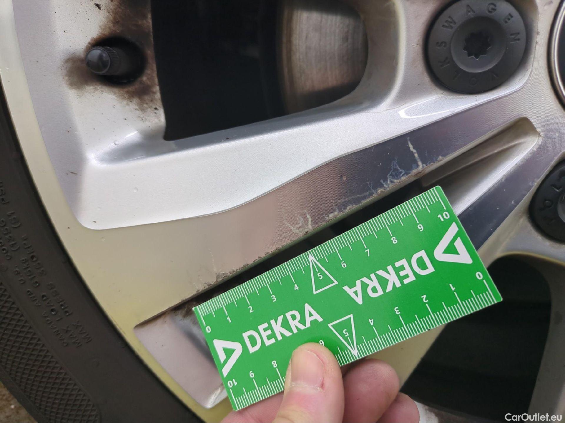  Volkswagen  Golf  VII Berline Confortline Business BMT 1.6 TDI 115CV BVA7 E6dT #10