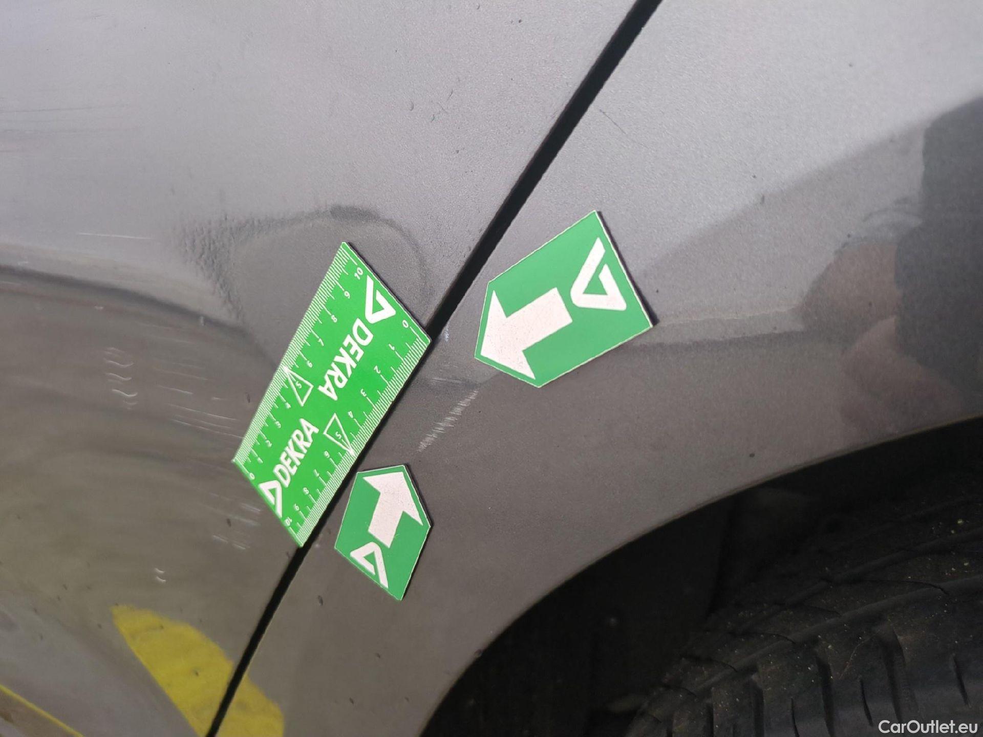  Volkswagen  Golf  VII Berline Confortline Business BMT 1.6 TDI 115CV BVA7 E6dT #37