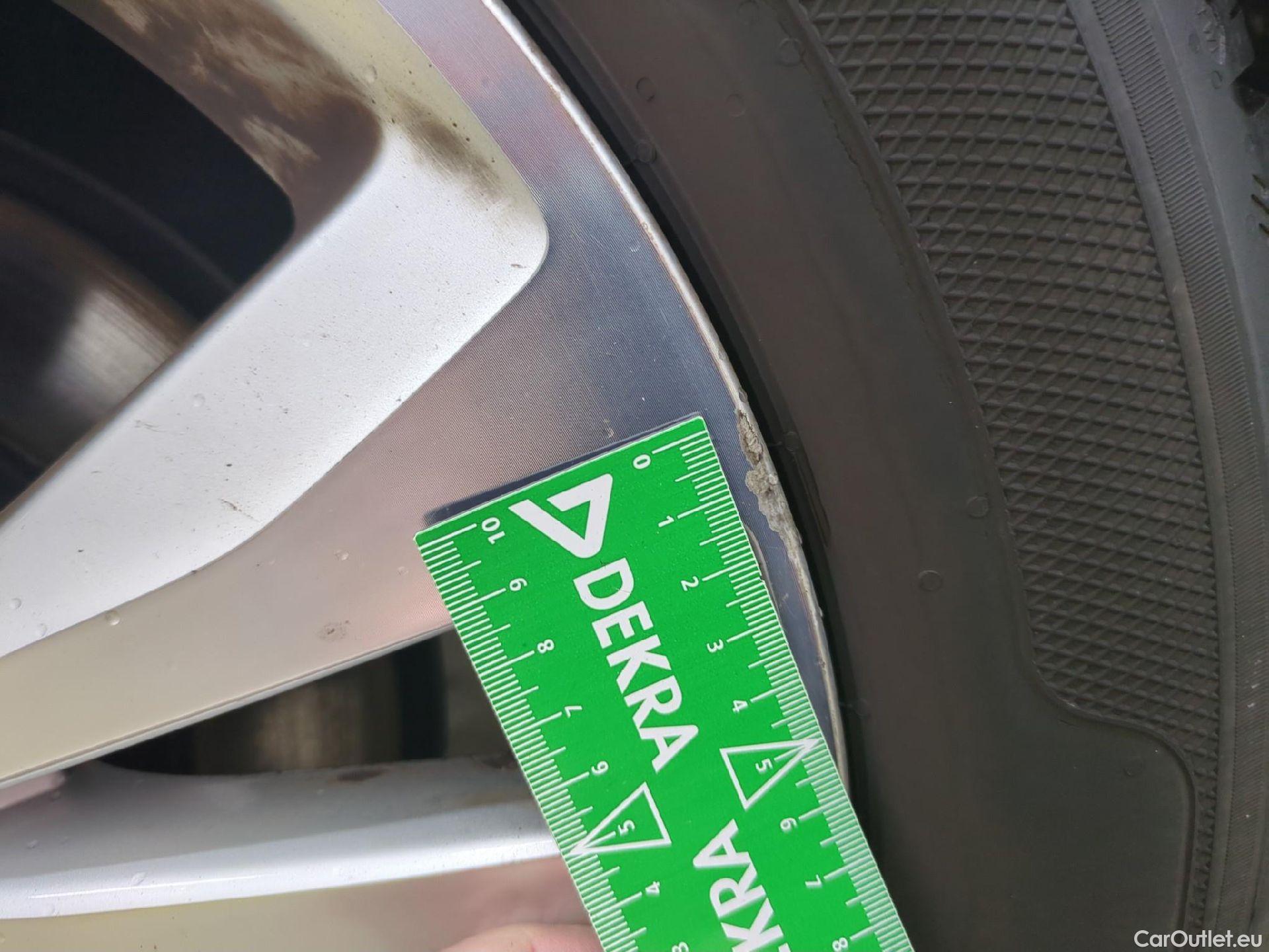  Volkswagen  Golf  VII Berline Confortline Business BMT 1.6 TDI 115CV BVA7 E6dT #11