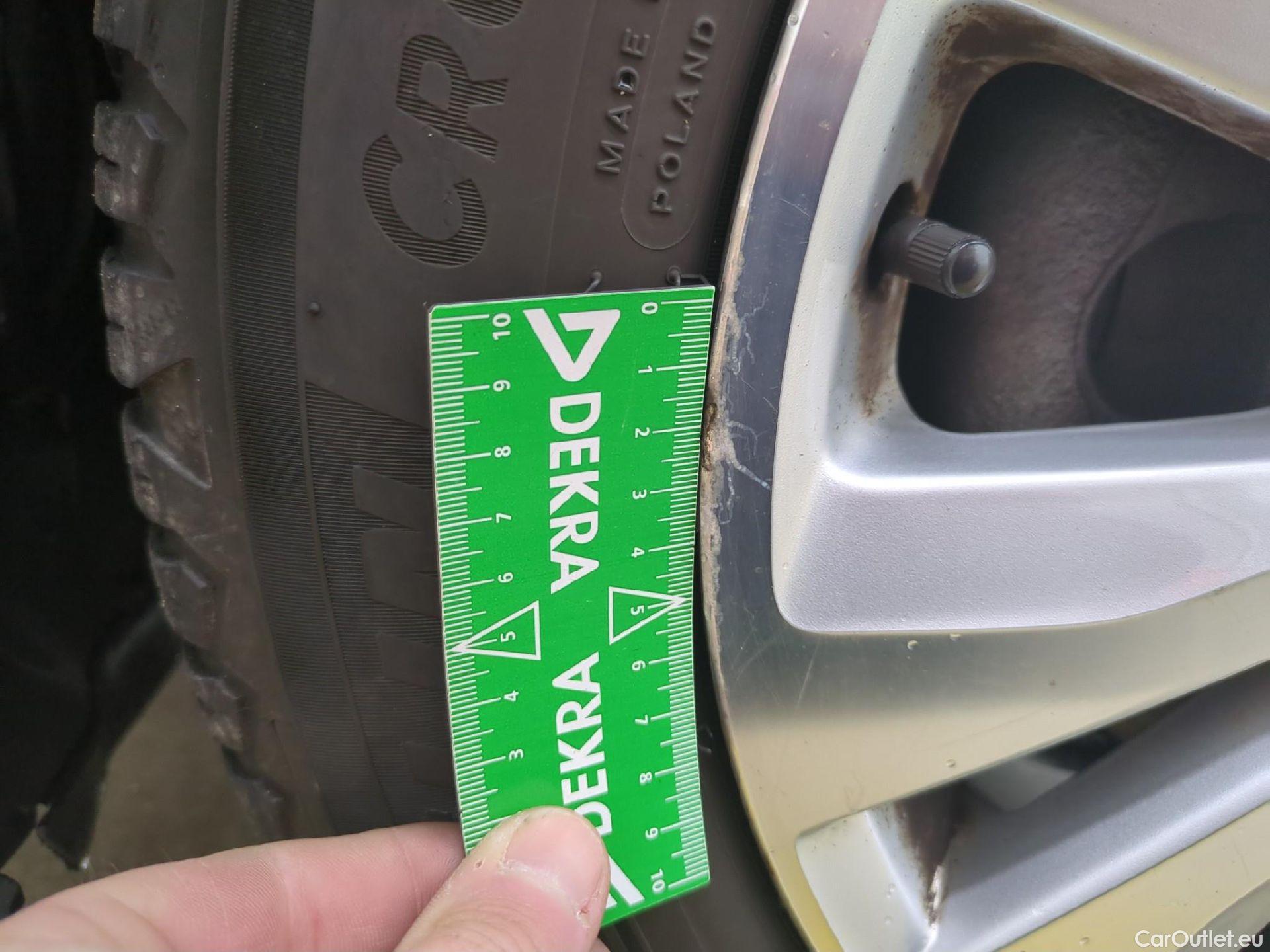  Volkswagen  Golf  VII Berline Confortline Business BMT 1.6 TDI 115CV BVA7 E6dT #3