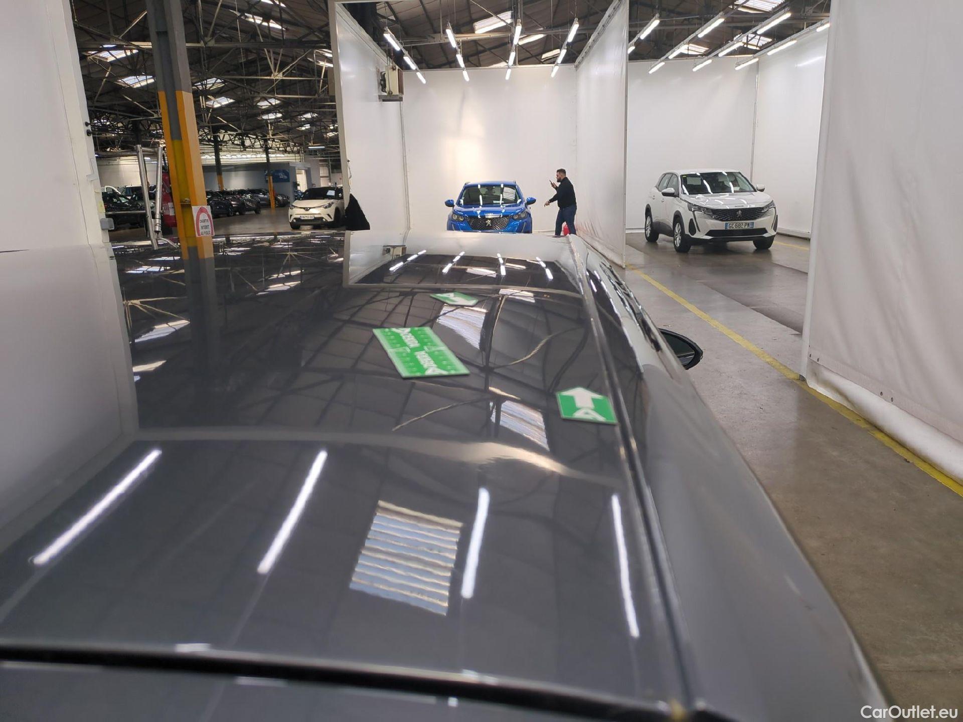  Volkswagen  Golf  VII Berline Confortline Business BMT 1.6 TDI 115CV BVA7 E6dT #44