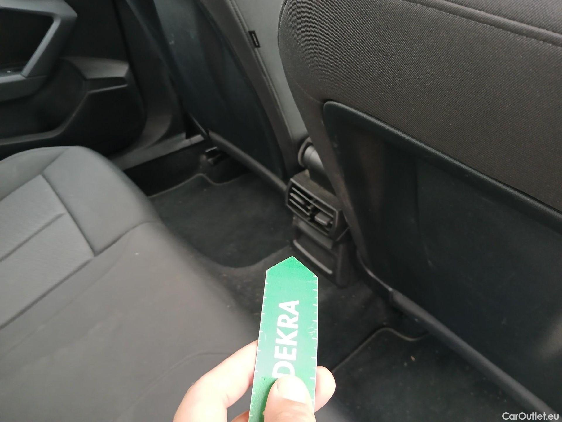  Audi  A3 AUDI  / 2020 / 5P / berlina con portón Sportback 30 TFSI 81kW (110CV) S tronic #6