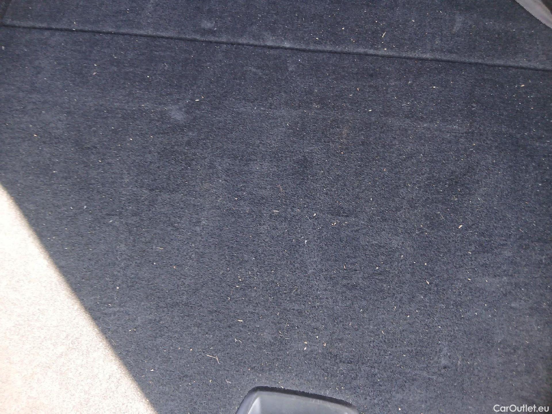  Bmw  X1 BMW  / 2019 / 5P / todoterreno sDrive18i #20