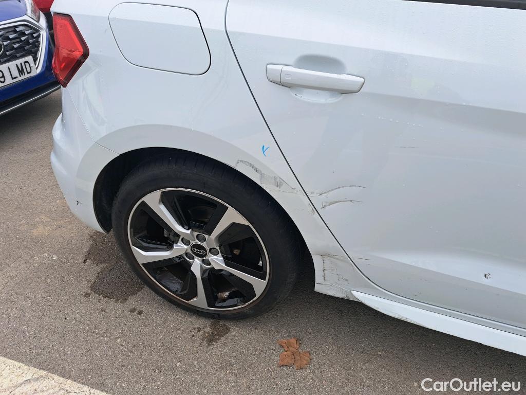  Audi  A1 Sportback AUDI A1 / 2018 / 5P / berlina con portón Sportback Adrenalin 30 TFSI 81kW (110CV)(SP) #3