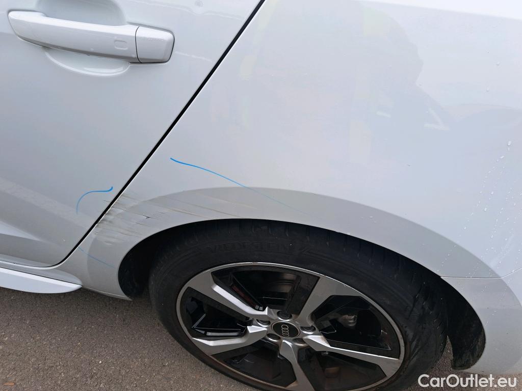  Audi  A1 Sportback AUDI A1 / 2018 / 5P / berlina con portón Sportback Adrenalin 30 TFSI 81kW (110CV)(SP) #5