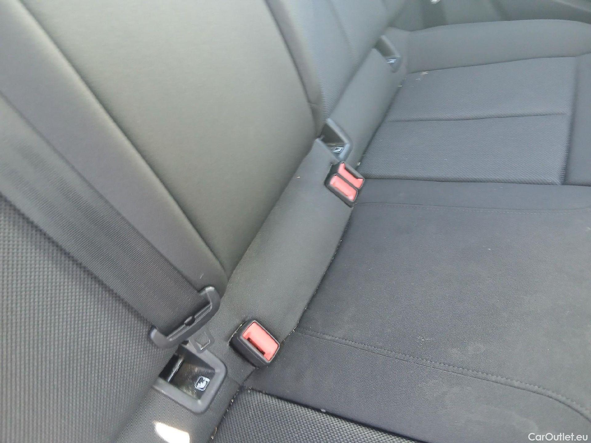  Audi  A3 AUDI  / 2020 / 4P / sedán Sedan Advanced 30 TDI 85kW (116CV) #23