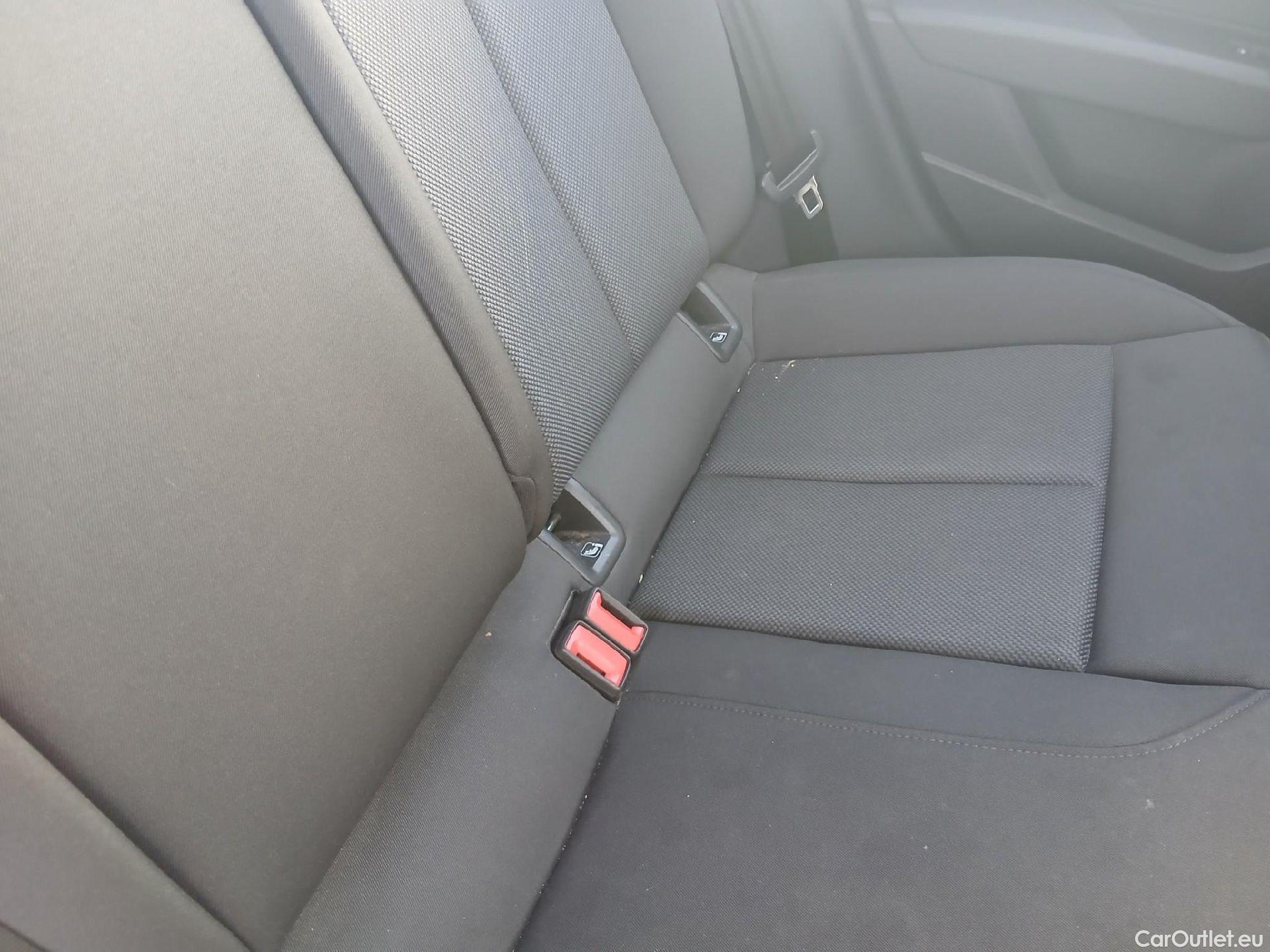  Audi  A3 AUDI  / 2020 / 4P / sedán Sedan Advanced 30 TDI 85kW (116CV) #25