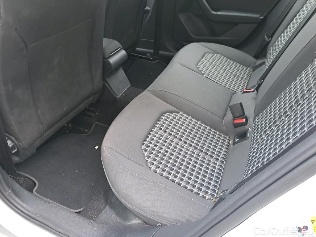  Audi  A1 Sportback AUDI A1 / 2018 / 5P / berlina con portón Sportback Adrenalin 30 TFSI 81kW (110CV)(SP) #16