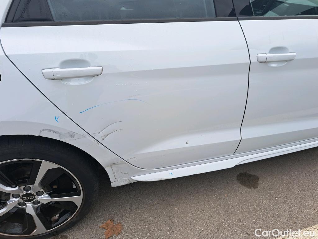  Audi  A1 Sportback AUDI A1 / 2018 / 5P / berlina con portón Sportback Adrenalin 30 TFSI 81kW (110CV)(SP) #1