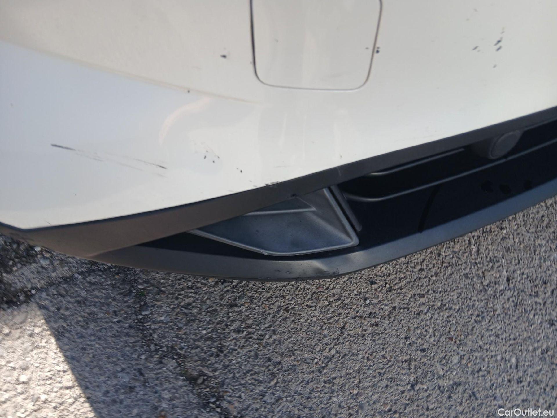  Nissan  Qashqai NISSAN  / 2021 / 5P / todoterreno DIG-T 116kW (158CV) mHEV Xtronic Acenta (AC2) #6