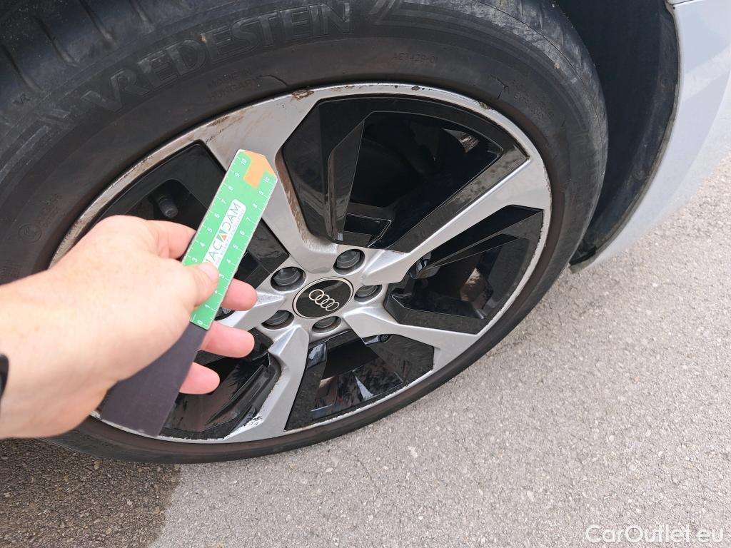  Audi  A1 Sportback AUDI A1 / 2018 / 5P / berlina con portón Sportback Adrenalin 30 TFSI 81kW (110CV)(SP) #27