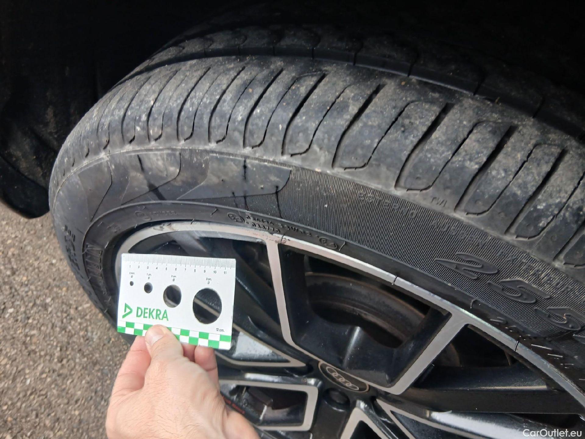  Audi  Q5 AUDI  SPORTBACK / 2020 / 5P / todoterreno Black Line 55 TFSI e quattro-ultra #19