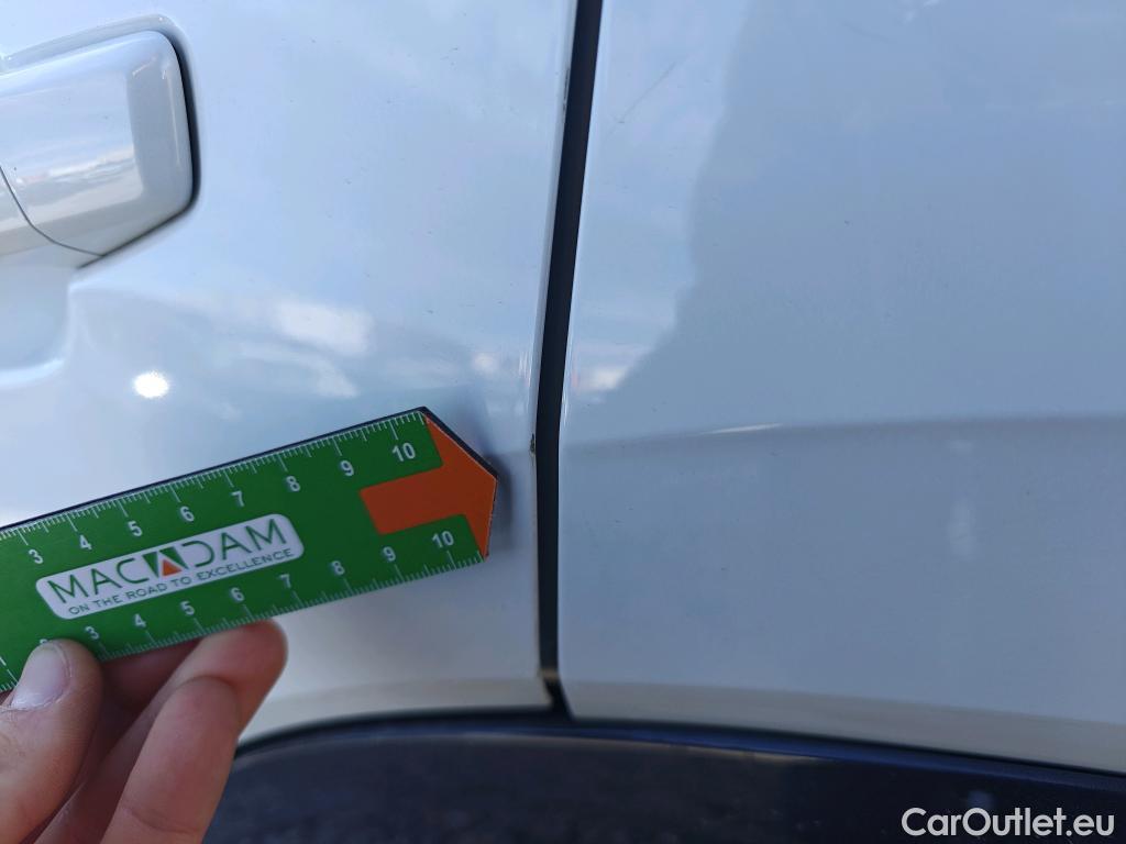  Audi  Q2 AUDI  / 2016 / 5P / todoterreno Design 30 TFSI 85kW (116CV) #21