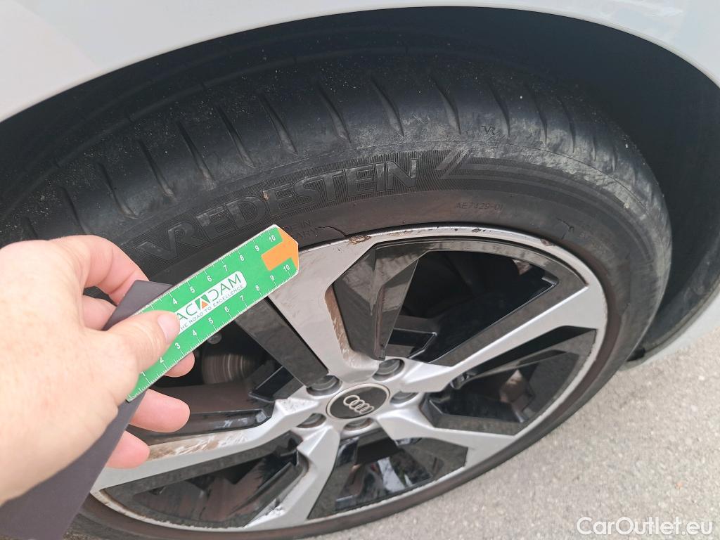  Audi  A1 Sportback AUDI A1 / 2018 / 5P / berlina con portón Sportback Adrenalin 30 TFSI 81kW (110CV)(SP) #12