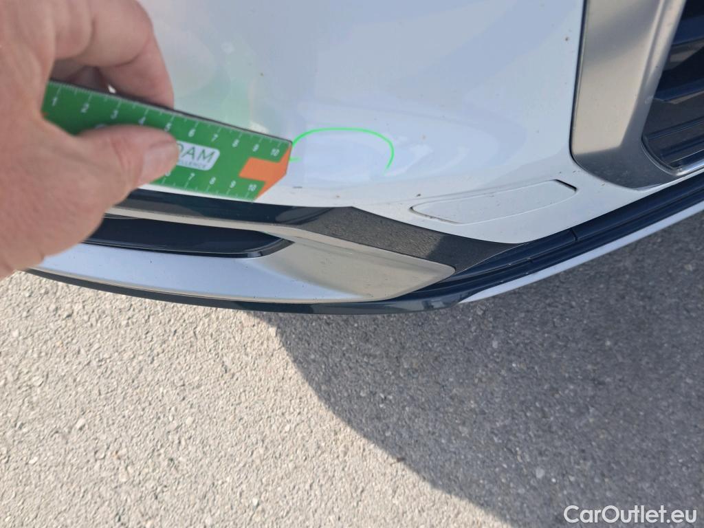  Audi  Q2 AUDI  / 2016 / 5P / todoterreno Design 35 TFSI 110kW (150CV) S tronic #32