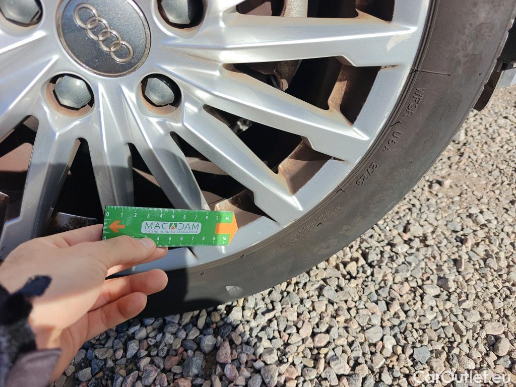  Audi  Q2 AUDI  / 2016 / 5P / todoterreno Design 30 TFSI 85kW (116CV) #6