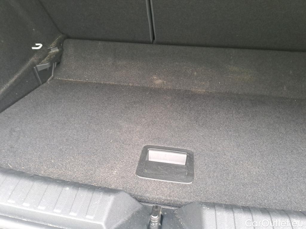  Audi  A1 Sportback AUDI A1 / 2018 / 5P / berlina con portón Sportback Adrenalin 30 TFSI 81kW (110CV)(SP) #15