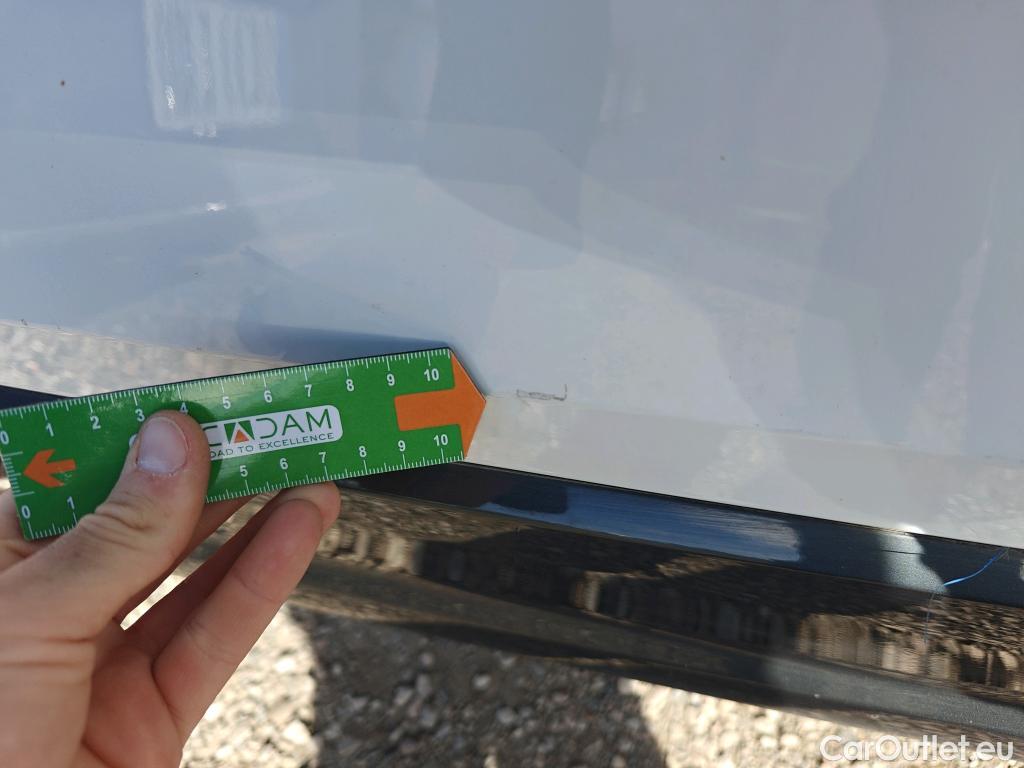  Audi  Q2 AUDI  / 2016 / 5P / todoterreno Design 30 TFSI 85kW (116CV) #34