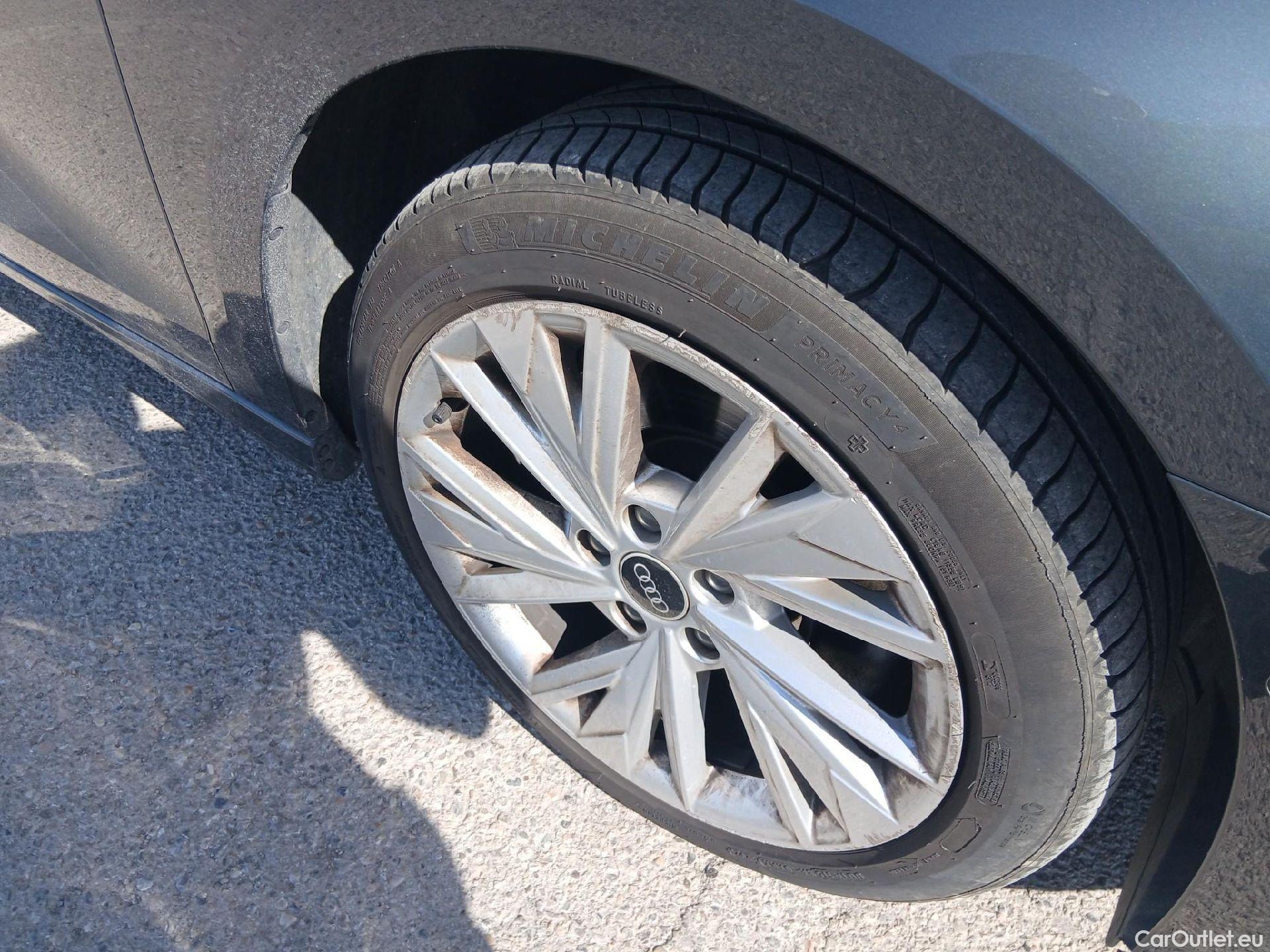  Audi  A3 AUDI  / 2020 / 4P / sedán Sedan Advanced 30 TDI 85kW (116CV) #22