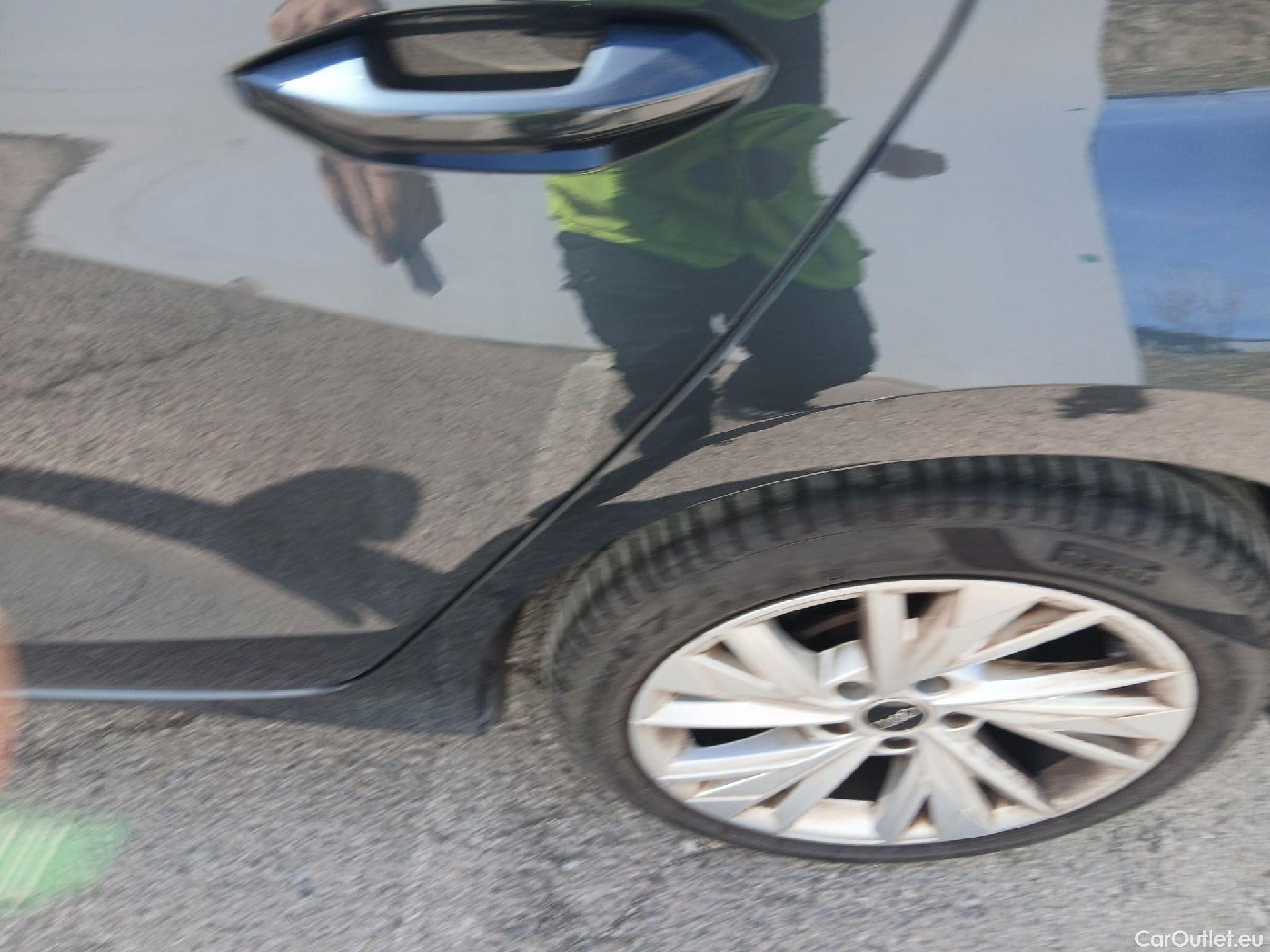  Audi  A3 AUDI  / 2020 / 4P / sedán Sedan Advanced 30 TDI 85kW (116CV) #10