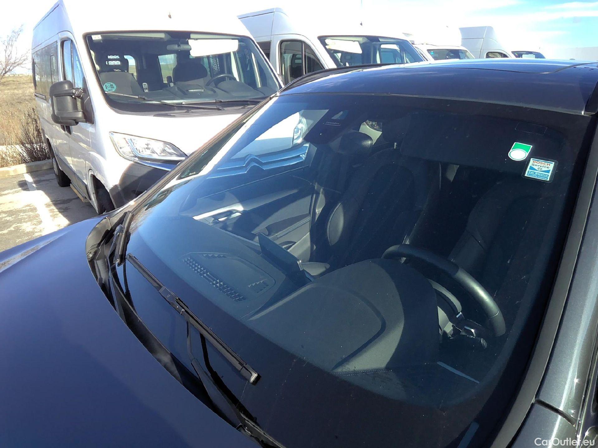  Bmw  X1 BMW  / 2019 / 5P / todoterreno sDrive18d #1