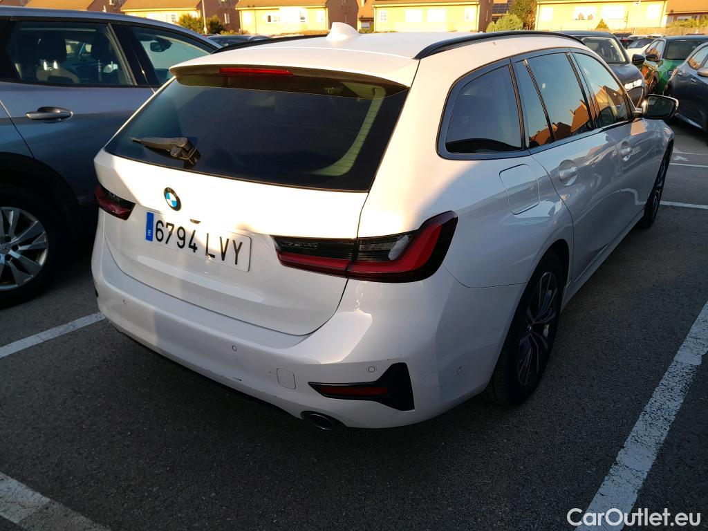  Bmw  Serie 3 BMW  / 2019 / 5P / familiar 318d Auto.Touring #9