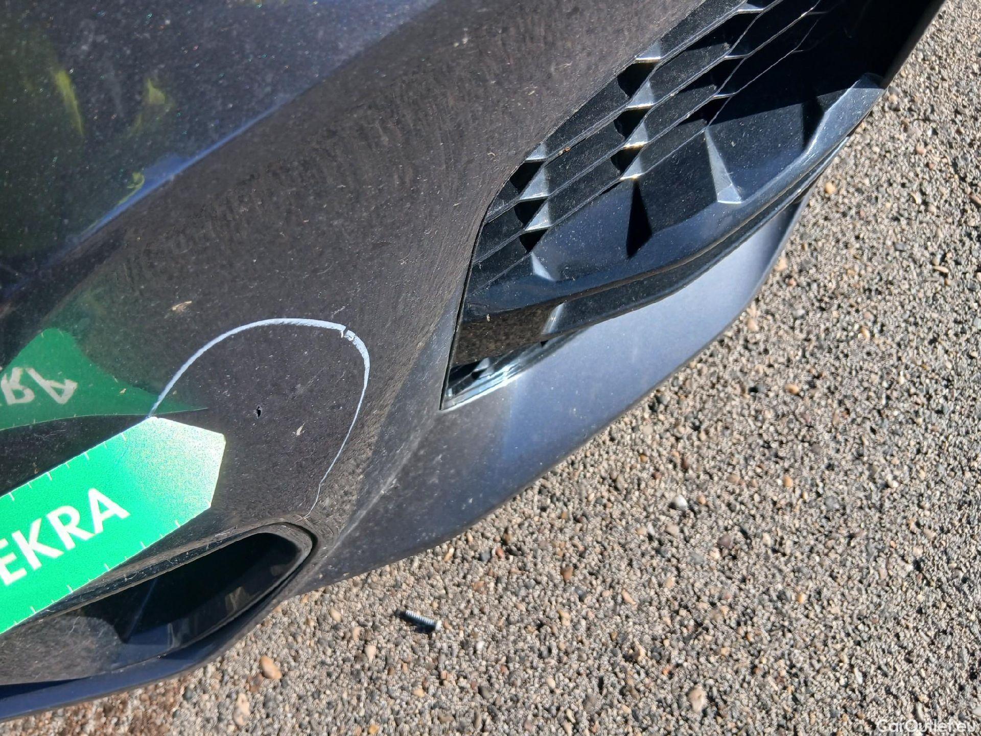  Bmw  X1 BMW  / 2019 / 5P / todoterreno sDrive18d #3